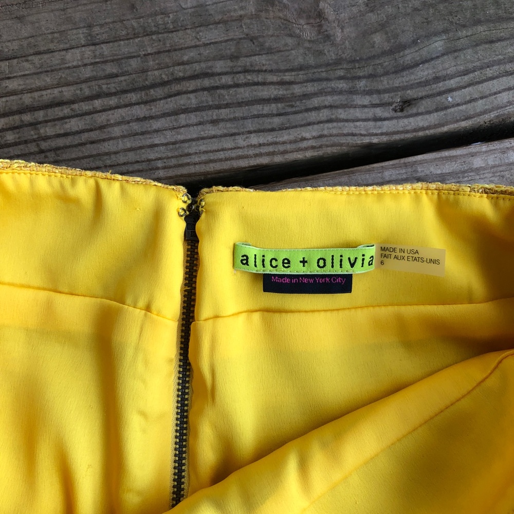 NWT Alice + Olivia Leigh Yellow A-Line Skirt - Picture 3 of 8